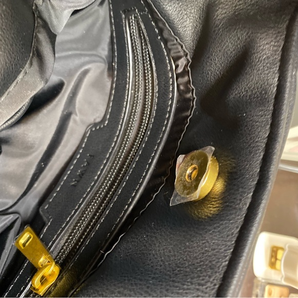 Limited edition Fawn Design quilted handbag with tortoise shell chain. - Picture 4 of 8